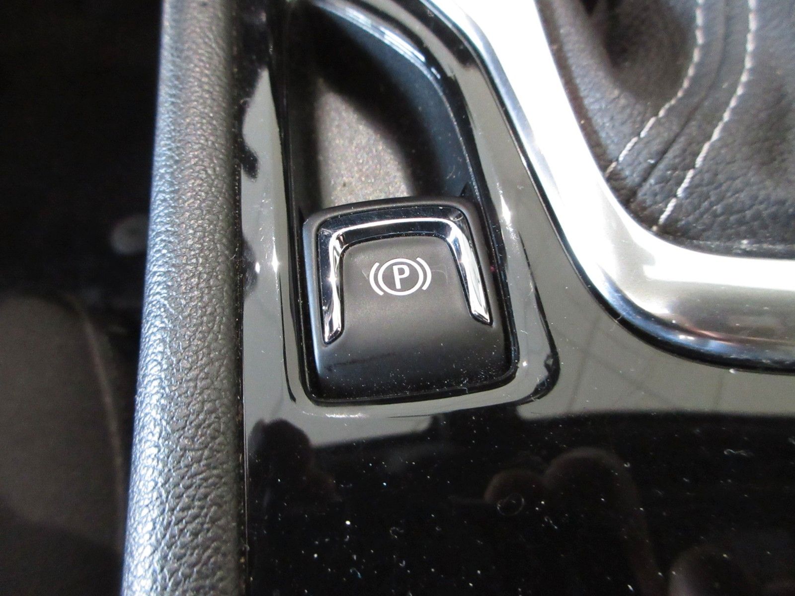 Fahrzeugabbildung Opel Insignia B 2.0D ST LED/NAVI/SHZ/LHZ/AHK