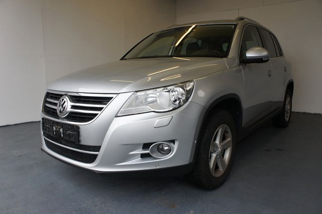 Volkswagen Tiguan 2.0 Lit.4MOTION"Sportsty."NAVI-XEN.AHG-1H