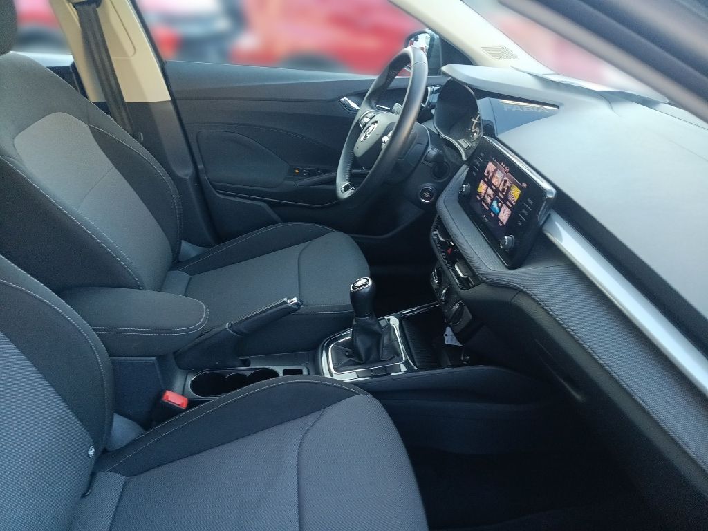 Fahrzeugabbildung SKODA FABIA 1.0 TSI Selection GRA PDC Sitzheiz.