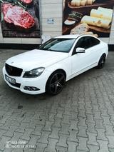 Mercedes-Benz Schönes Mercedes Benz Coupe C200 - Mercedes-Benz C 200 Gebrauchtwagen in Aachen