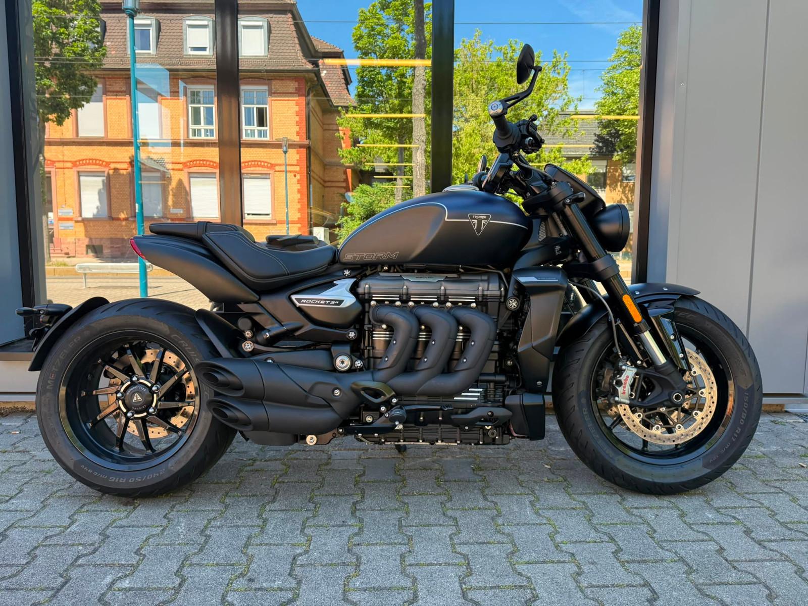 Triumph Rocket 3 Storm R * wie neu - wenig KM