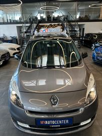 Renault Scenic III Grand BOSE Edition *7Sitzer*