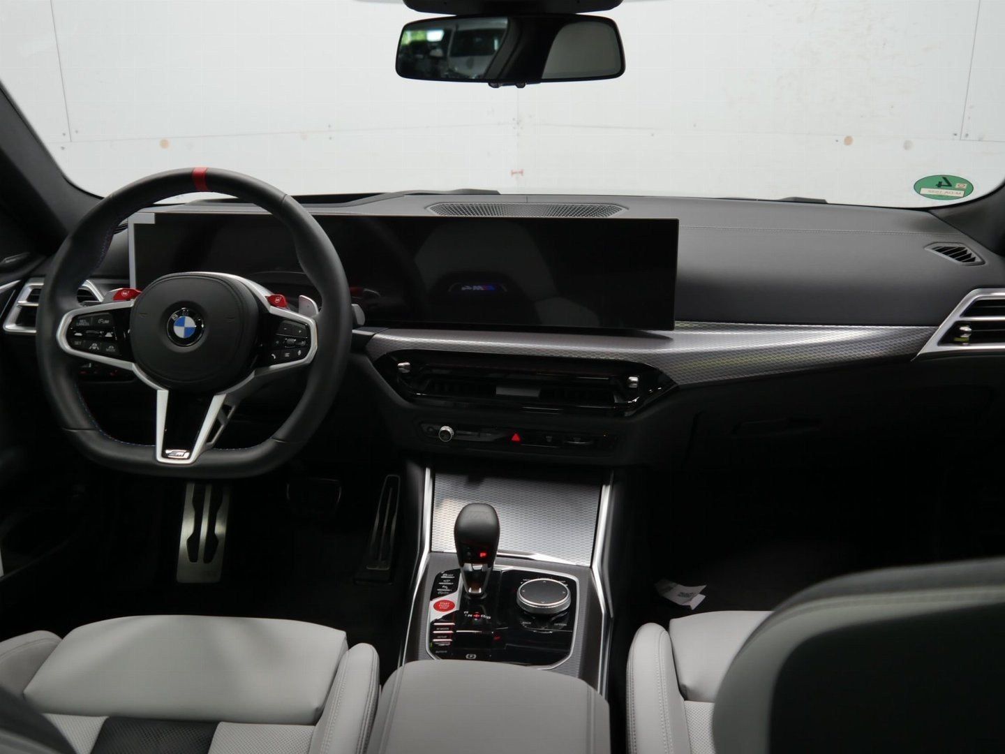 Fahrzeugabbildung BMW M4 Competition aktive Sitzbelüftung vorn, Glasda