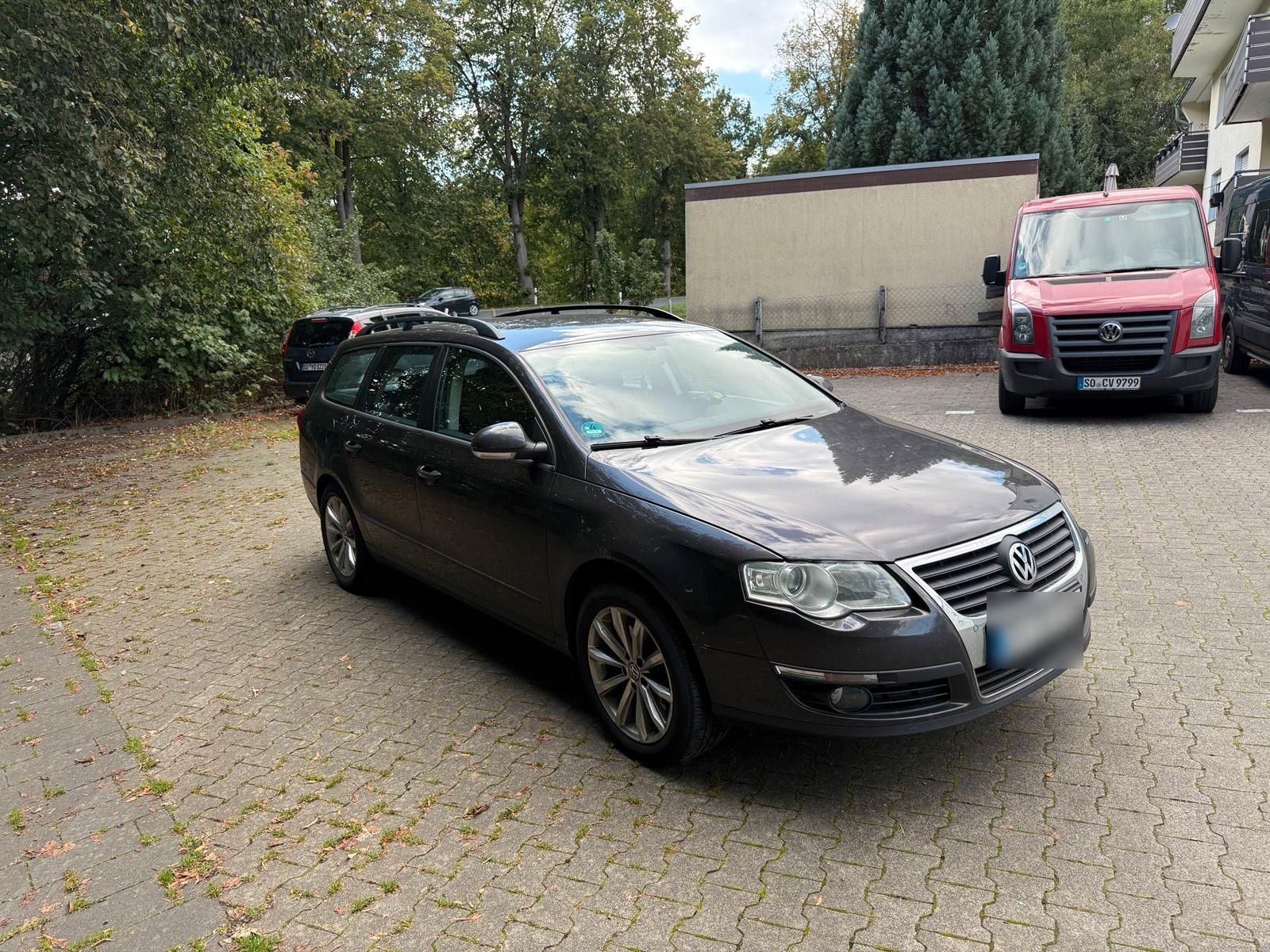 Volkswagen Passat 2009 — вигляд ззаду