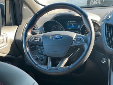 Fahrzeugabbildung Ford Kuga 1.5 EB 4x2 ST-Line Navi Bi-Xenon ACC AHK BT