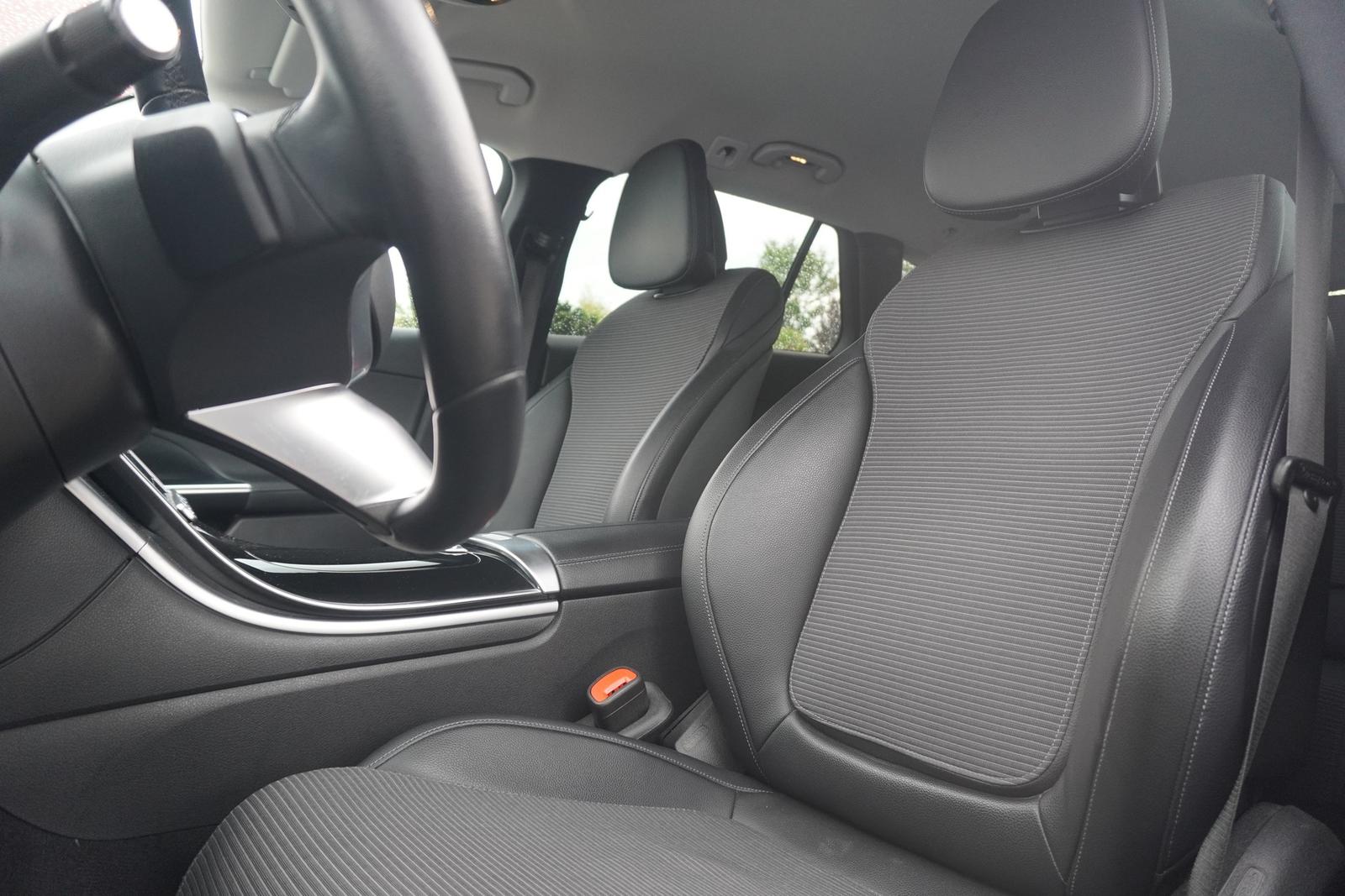 Mercedes-Benz C-Class C200 d T Avantgarde 9G-Tronic LED Navi Teilleder, миниатюра 11