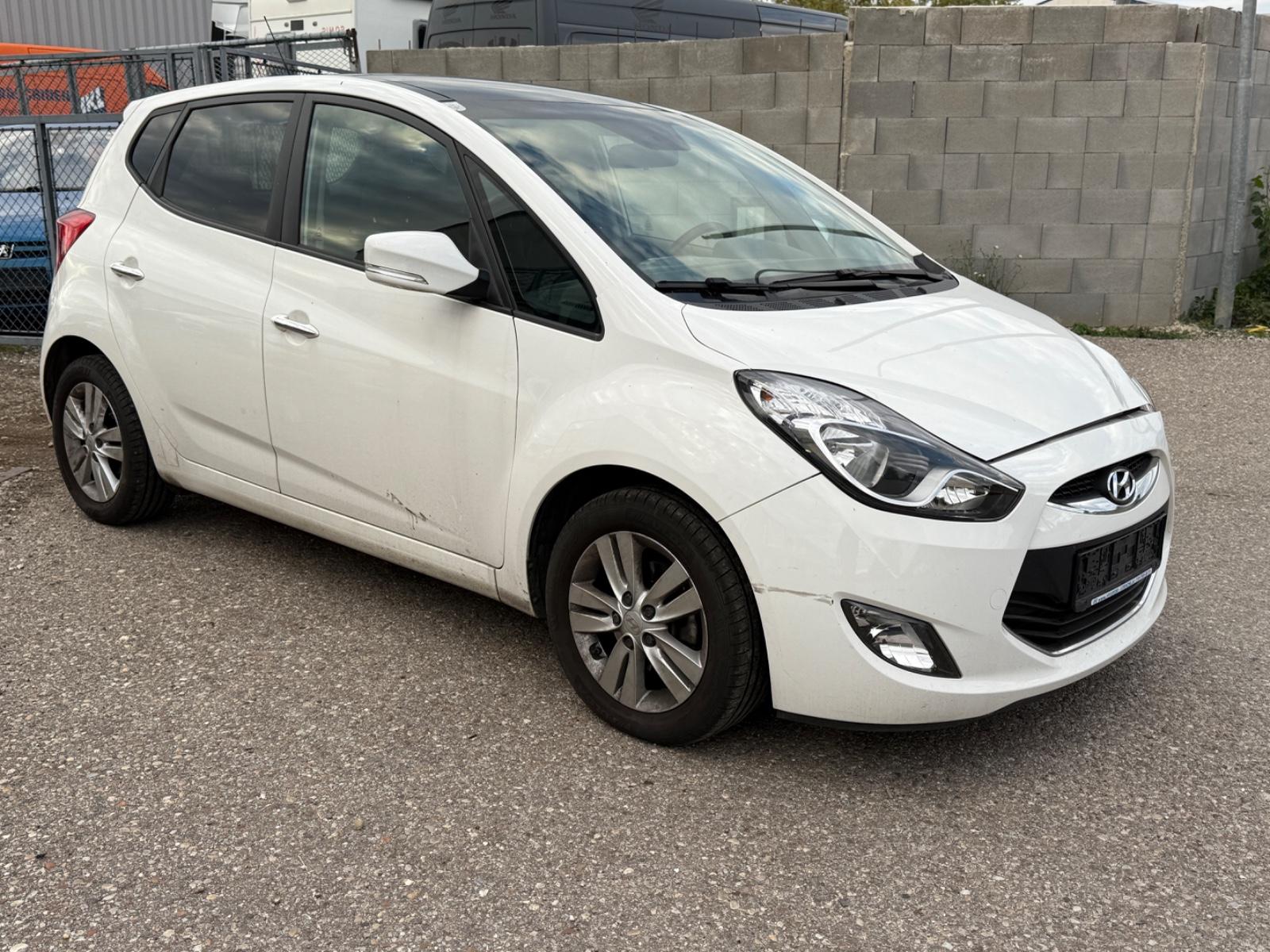 Hyundai ix20 2014 — photo 10