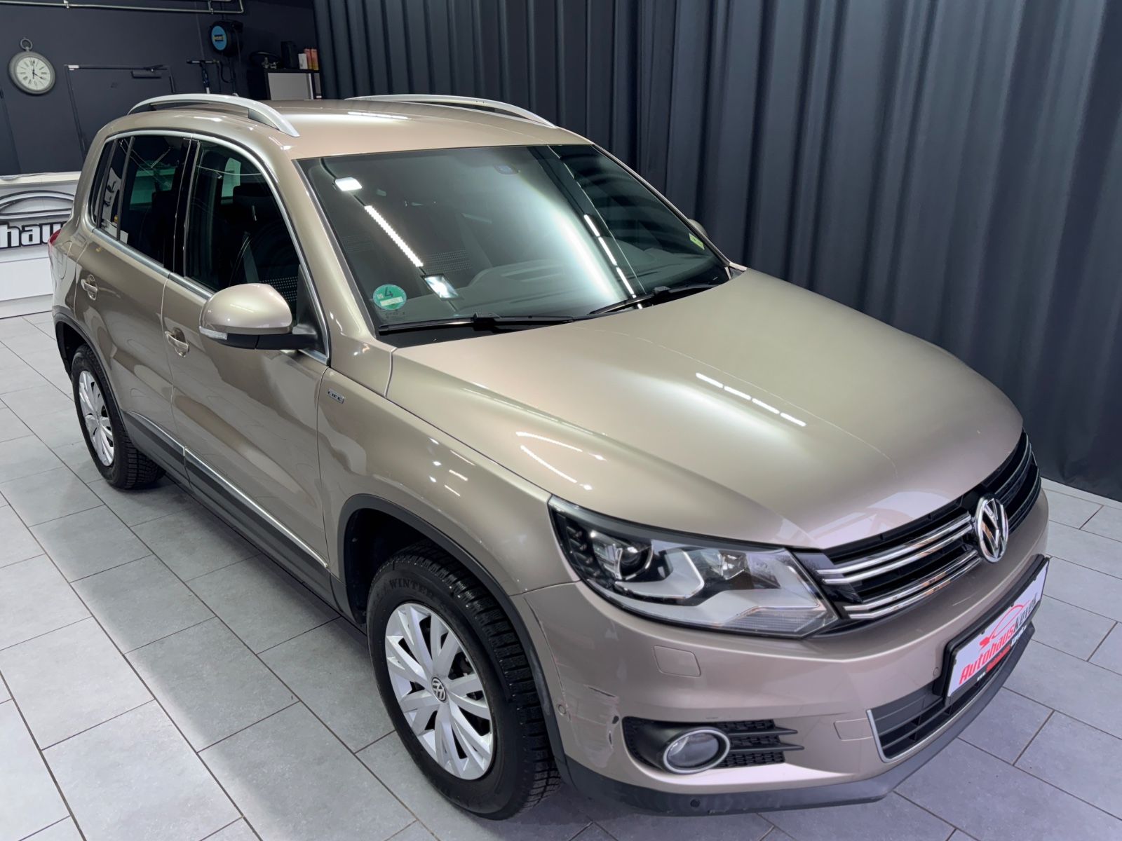 Fahrzeugabbildung Volkswagen Tiguan Life BMT 4Motion|DSG|NAVI|XENON|