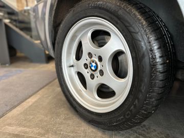 BMW X3 3.0d *Klima*SHZ*Navi*Xenon*TV*PDC*AHK*TÜV*