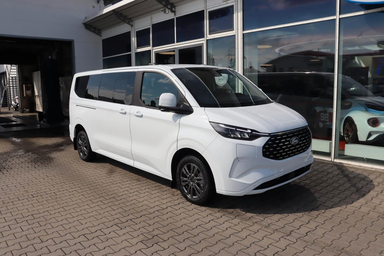Ford Tourneo Custom Titanium 2.5l PHEV 340L2 0,0% AHK