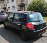 Renault Clio 3 als 4-Türer mit 1,6 Liter s... - Renault Clio: Türer