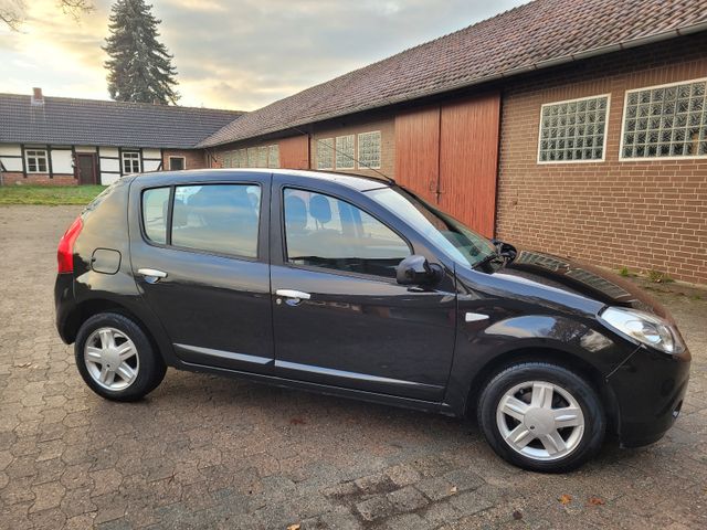 Dacia Sandero Laureate*Klima*HU/AU neu*AHK*1,6