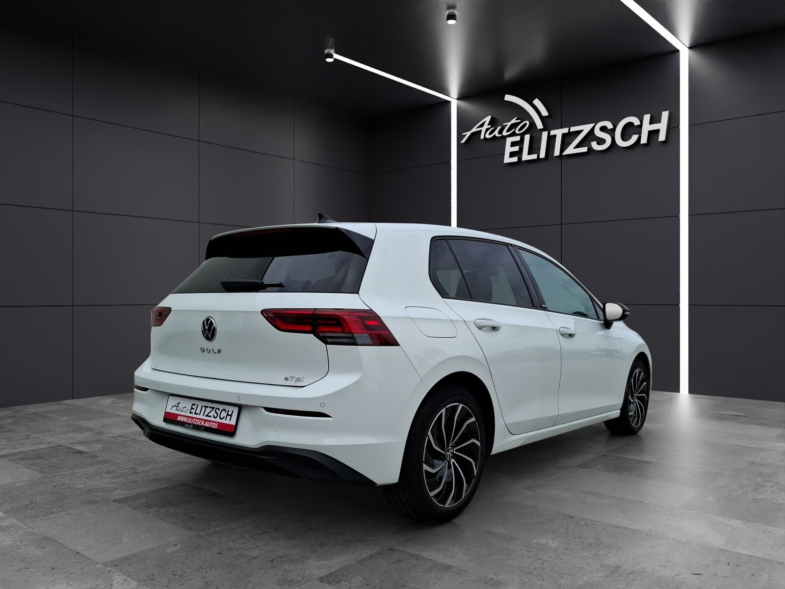Fahrzeugabbildung Volkswagen Golf VIII eTSI United DSG LED Navi AID ACC RFK S