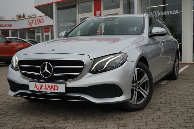 Mercedes-Benz E220 T d Avantgarde LED Navi ACC Totwinkel PDC