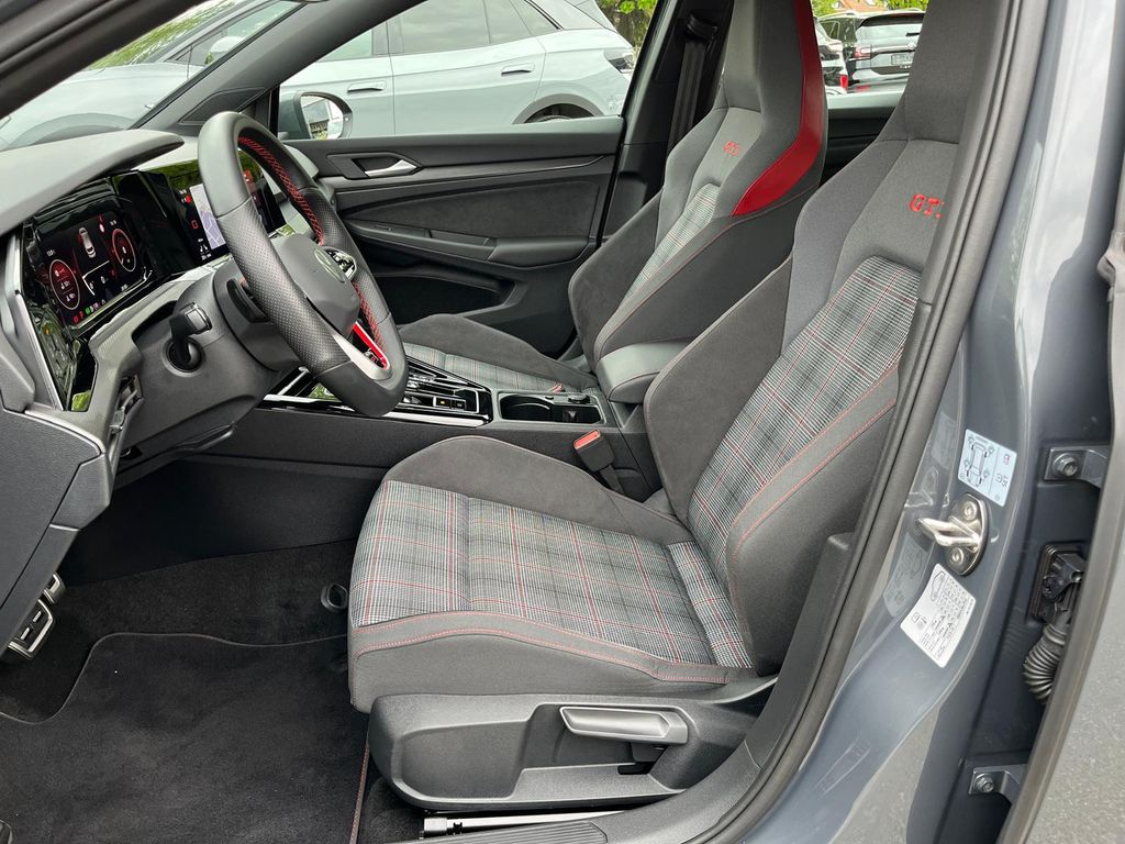VW Golf VIII GTI 245PS DSG #AHK #ACC #KAMERA VW Golf VIII GTI 245PS DSG #AHK #ACC #KAMERA