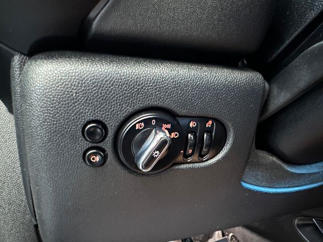 MINI COOPER D 5-trg. *2. Hand*Klima*SHZ*Navi*PDC*BT*