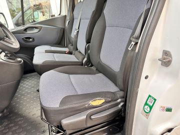 Opel Vivaro - 11