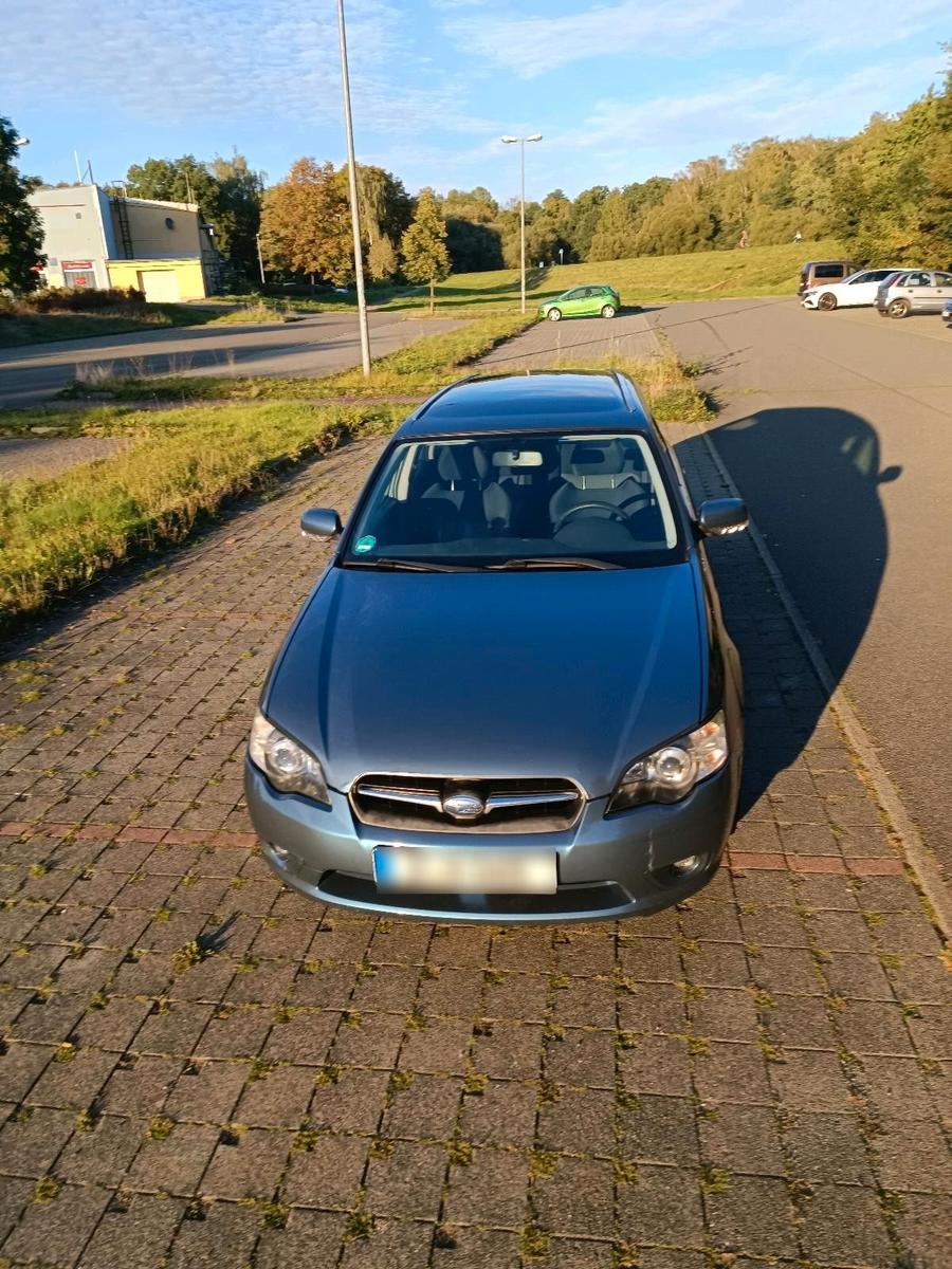 Subaru Legacy 2006 — rear view