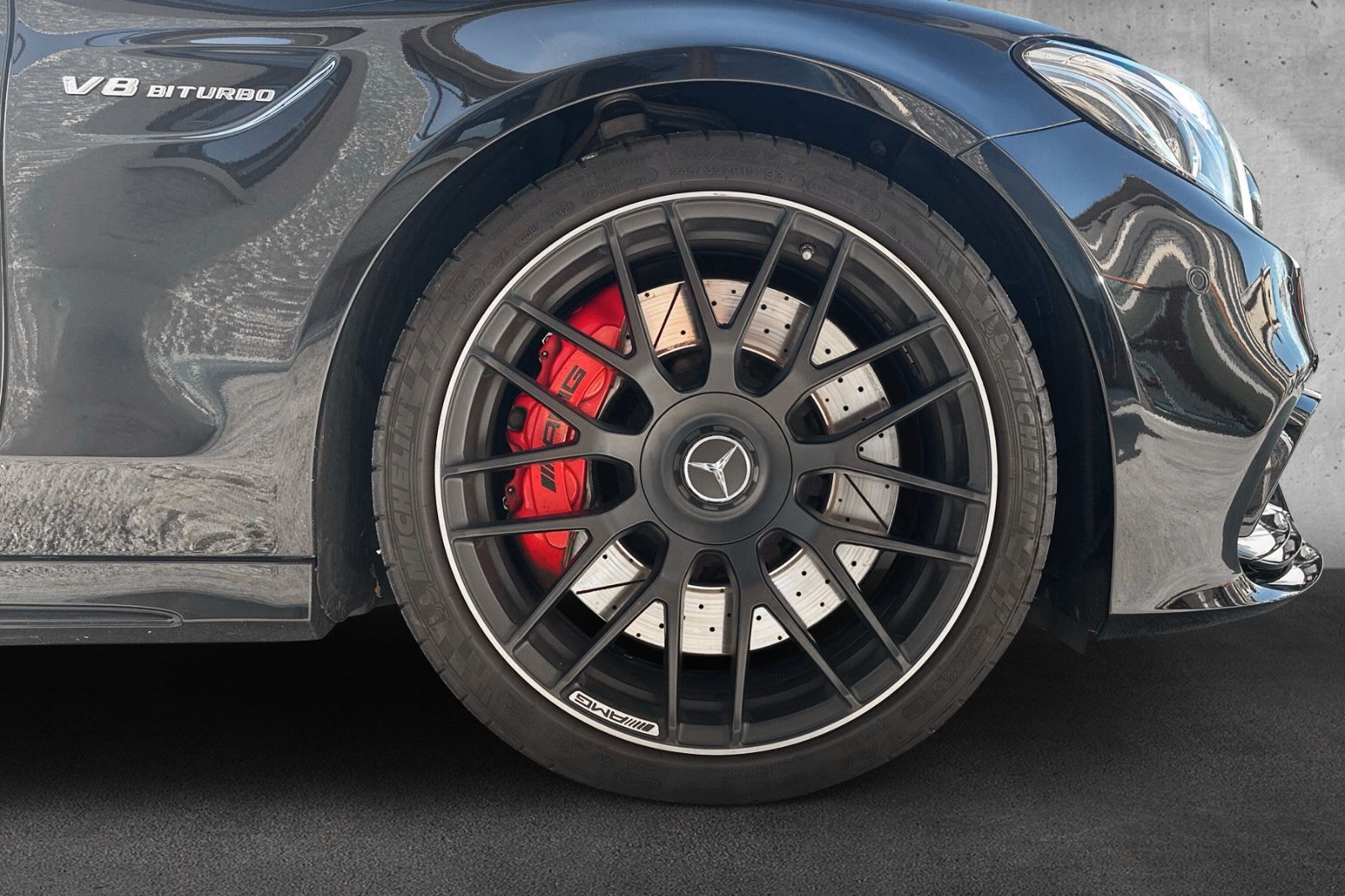 Fahrzeugabbildung Mercedes-Benz C63 S AMG T*Perf-AGA &-Sitze*AHK*Pano*Ambient
