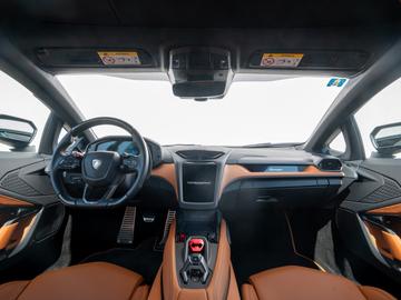 صورة 10 لـ 2025 Lamborghini TEMERARIO
