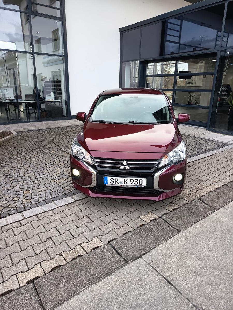 Mitsubishi Space Star Intro Edition+ 8Fach Bereift wenig KM