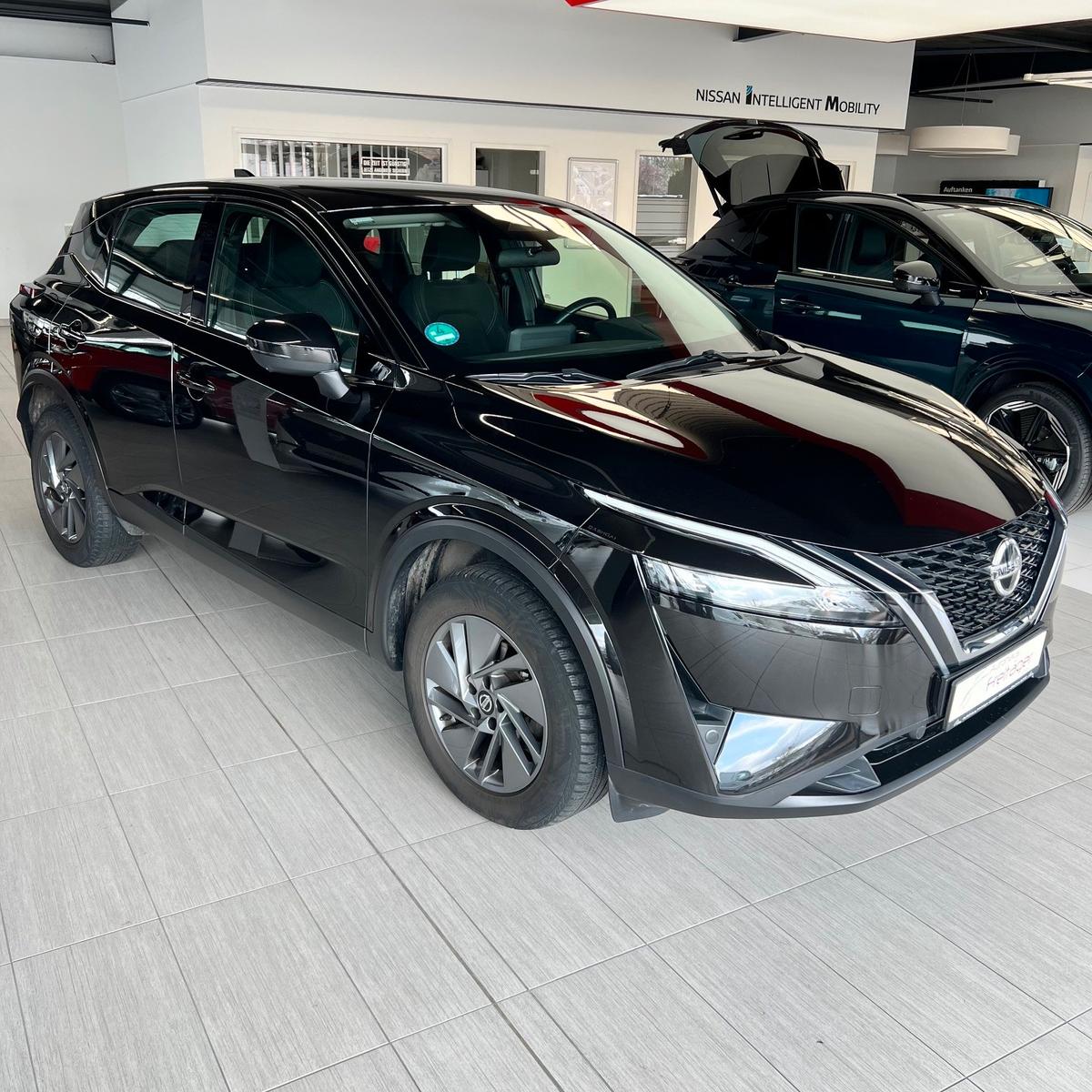 Nissan Qashqai Acenta mit AHK/Kamera/Navi