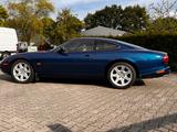 Jaguar XK8 Coupé - blaue Jaguar XK8
