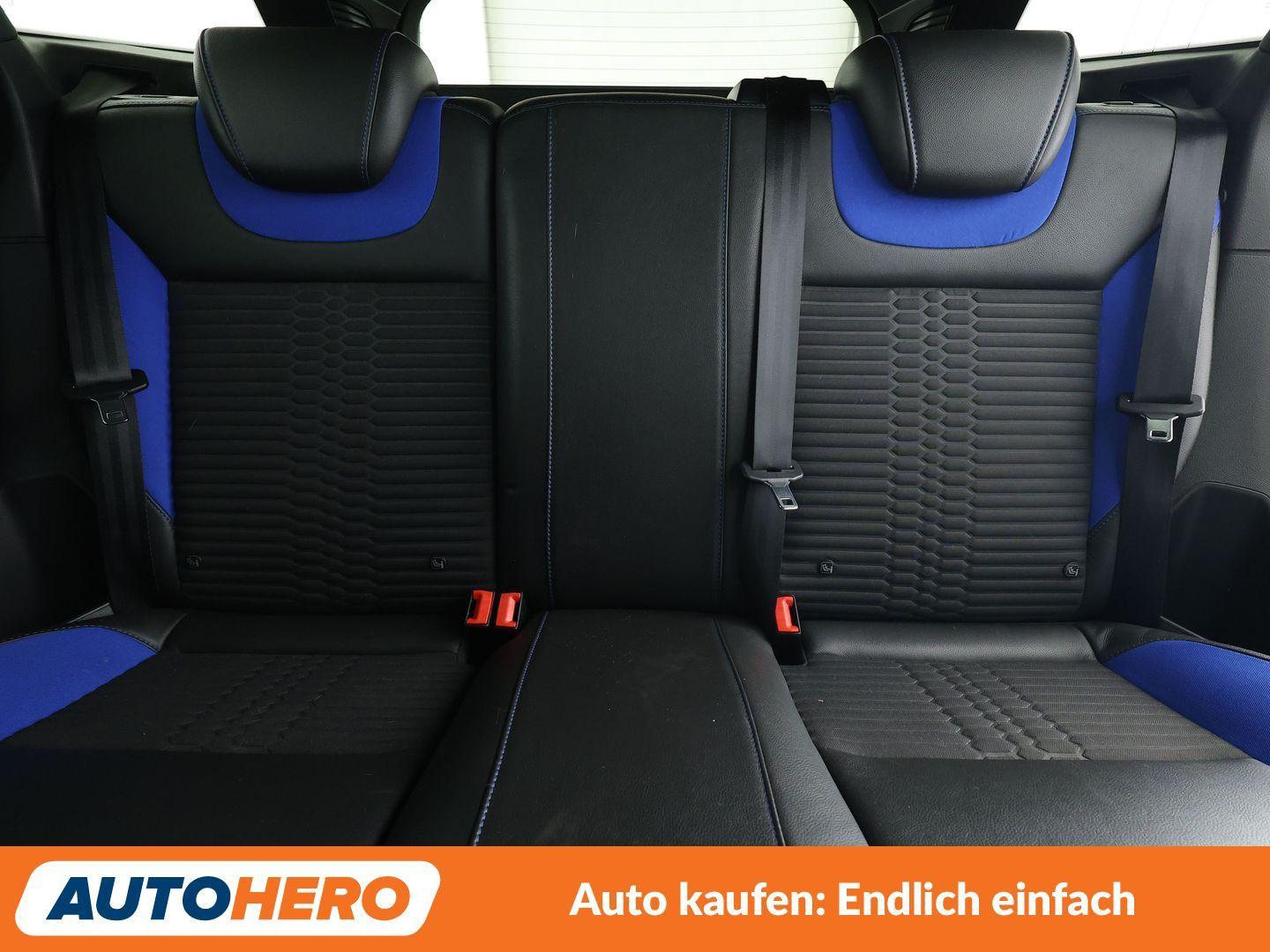 Ford Focus 2.0 EcoBoost ST*NAVI*XENON*TEMPO*CAM*PDC*