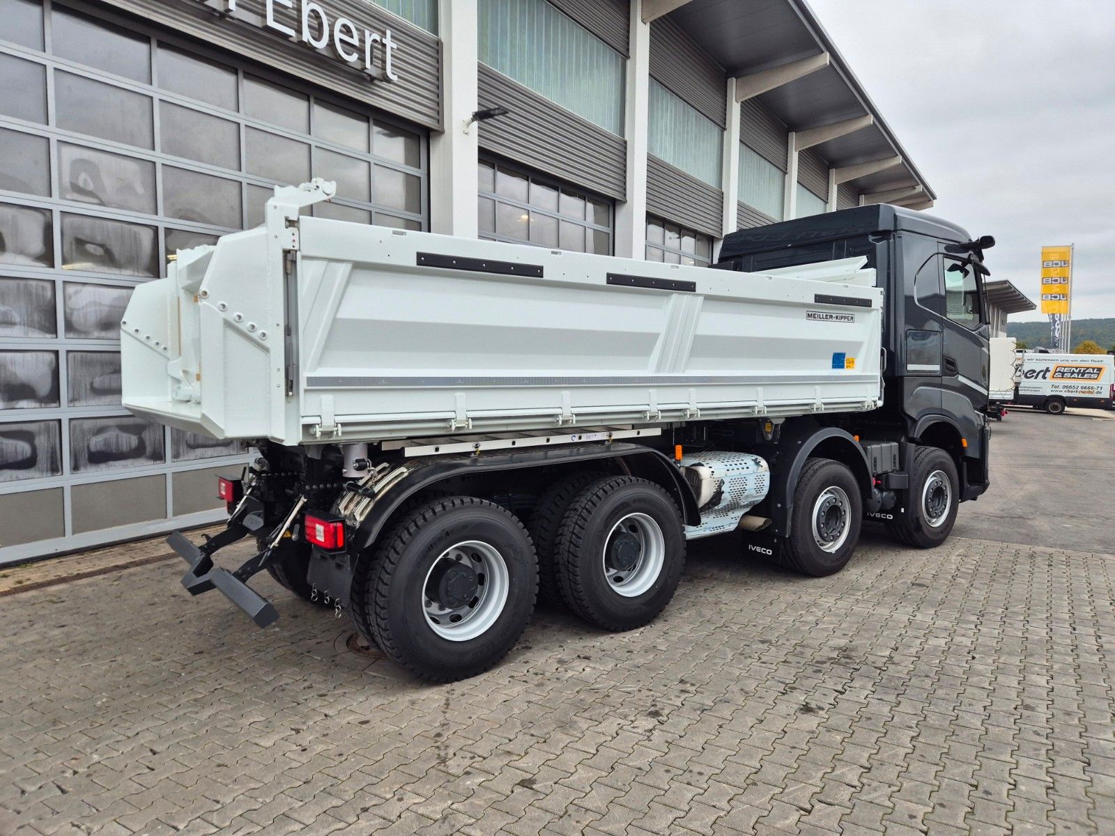 Fahrzeugabbildung Iveco AS360X58Z HR ON+ 8x4 Meiller Bordmatic AHK