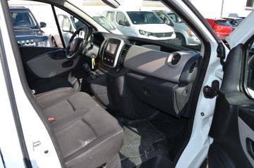 Renault Trafic - 11