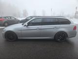 BMW 330 3 Touring 330d xDrive M-Sportpaket 212 KW - gebrauchte BMW 330 aus dem Jahr 2010