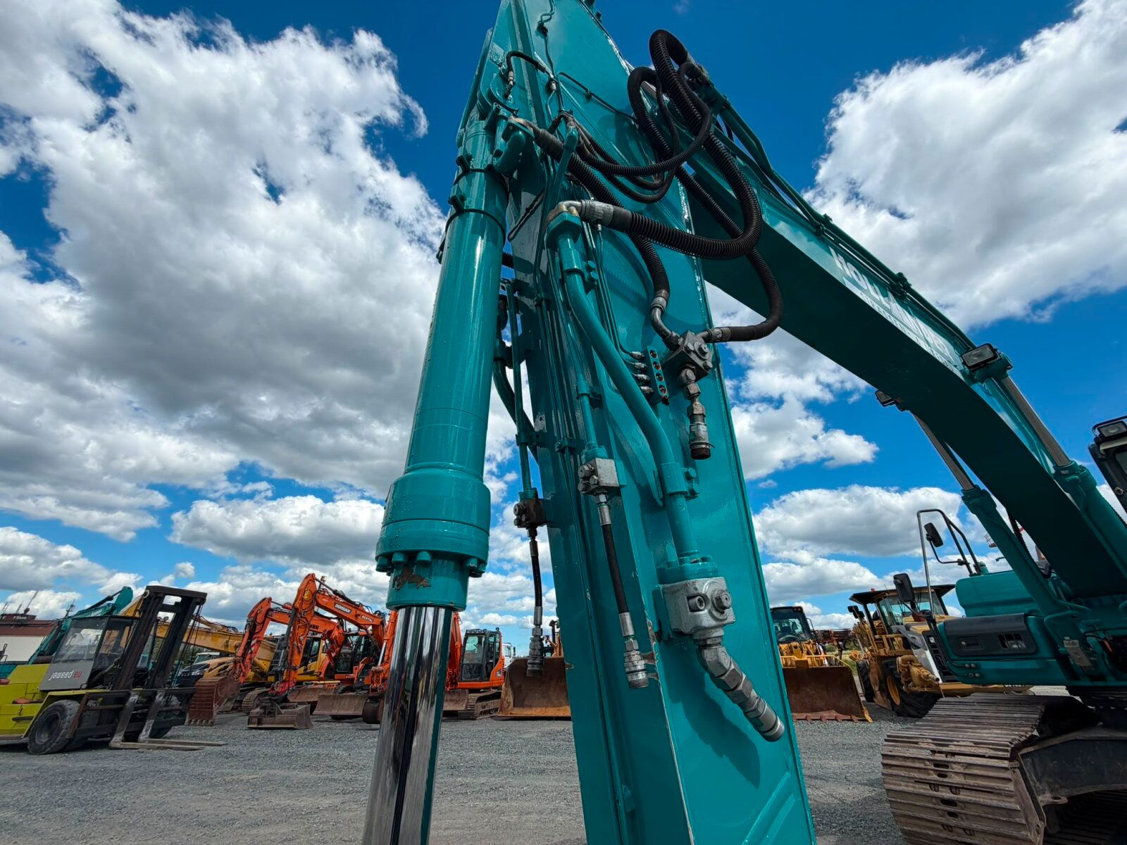 Fahrzeugabbildung Doosan DX 255 LC Kettenbagger