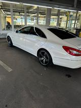 Mercedes-Benz CLS 350 CDI - BlueEFFICIENCY Coupe - Mercedes-Benz CLS 350: Blueefficiency
