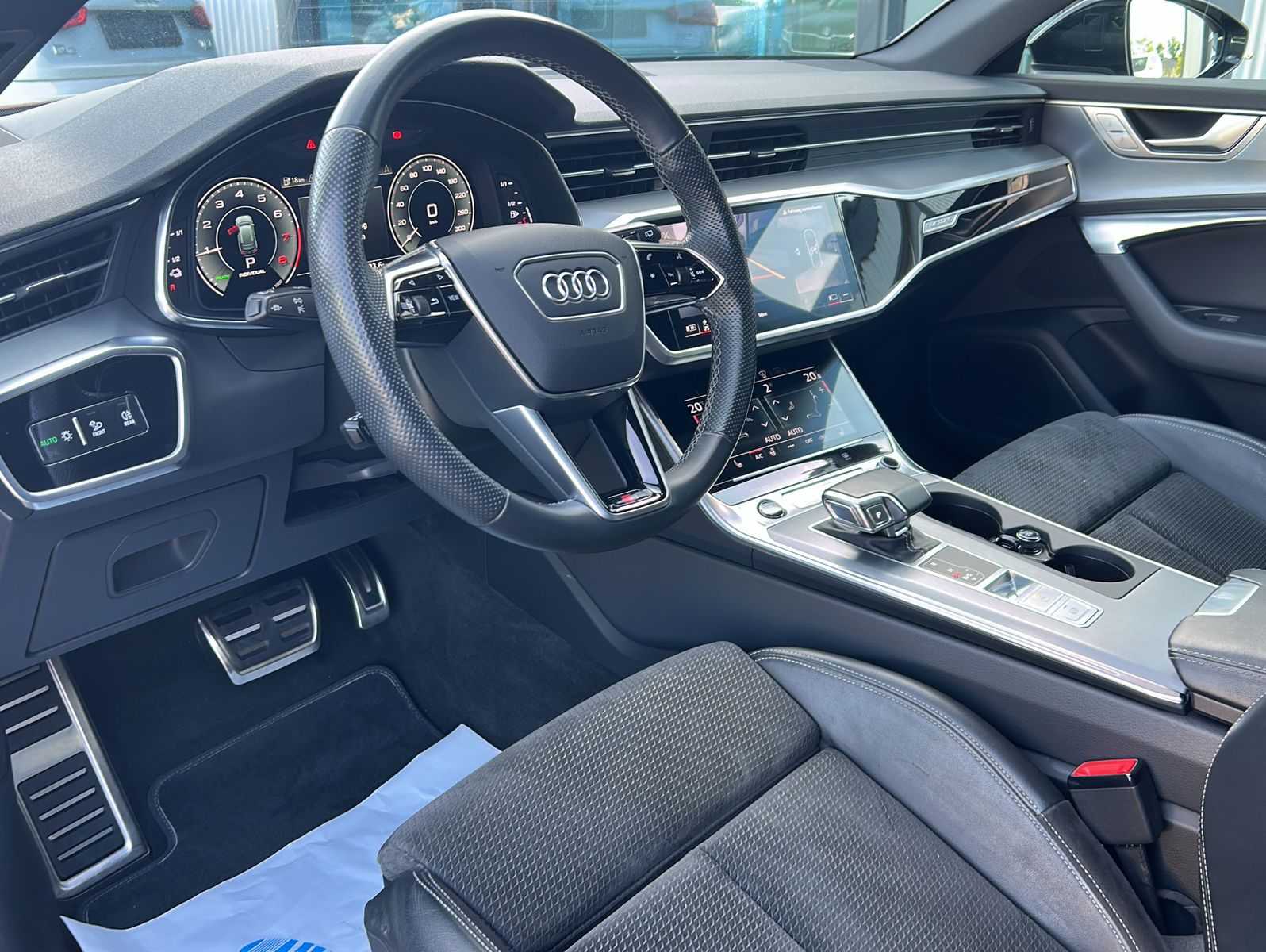 Fahrzeugabbildung Audi A6 55 TFSI e quattro S-Line Sport
