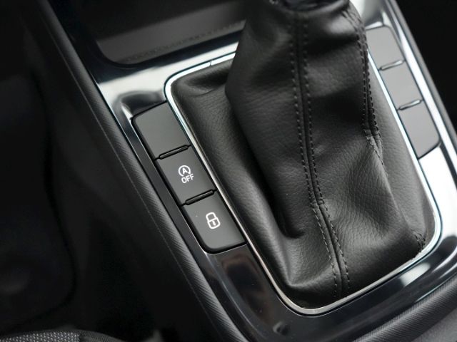 Fabia DRIVE PLUS TSI DSG+BLUETOOTH+SITZ-/LENKRAD