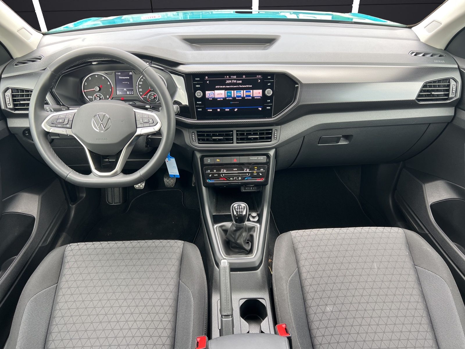Fahrzeugabbildung Volkswagen T-Cross Life TSI LED ACC SHZ PDC WeConnect