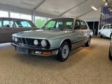 BMW 1983 BMW 520 i 2,0 6 cylinder. E28 - BMW 520: E28