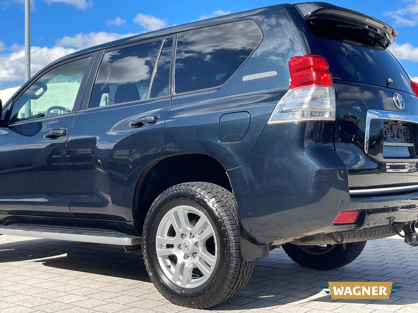 Fahrzeugabbildung Toyota Land Cruiser Life 3.0 D-4D Automatik Sitzheizung