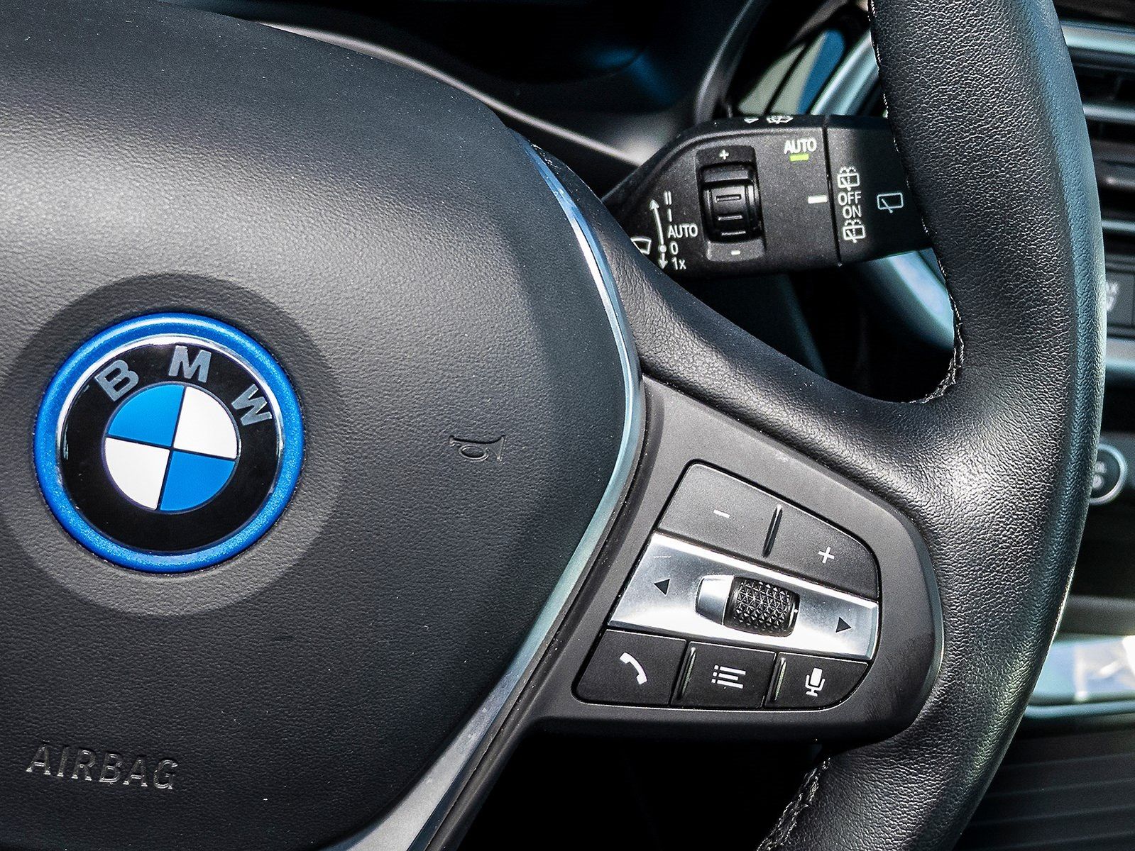 BMW X3 xDrive30e LED SH Sportsitz HiFi Navi Cam 1VB  foto 16