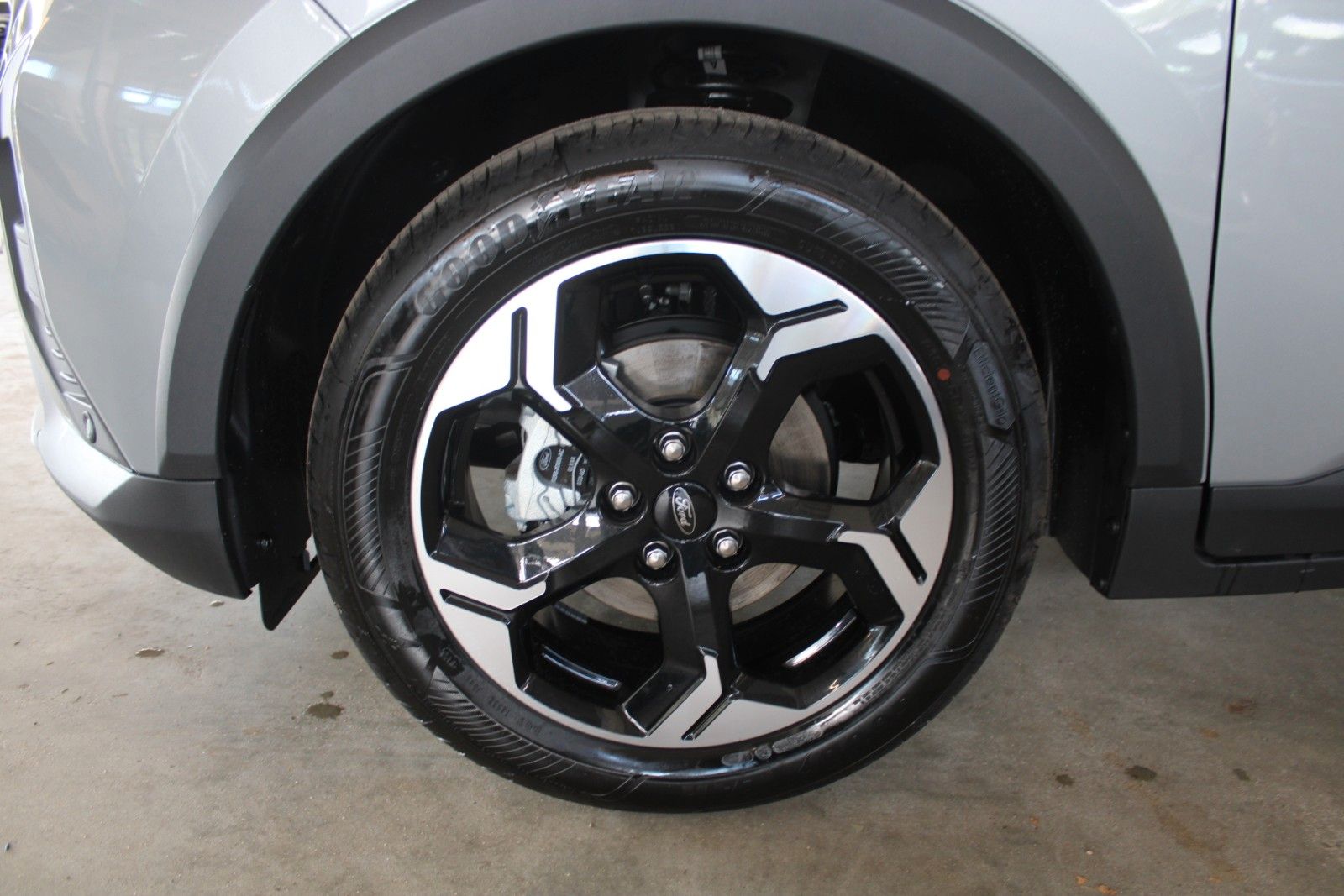 Fahrzeugabbildung Ford Tourneo Courier ACTIVE Winter + FahrerAssistPak3