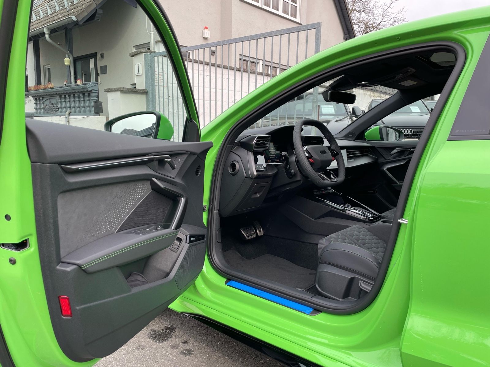 Fahrzeugabbildung Audi RS3 SB Facelift |Matrix|ACC|Sonos|RS-Schalen|HUD