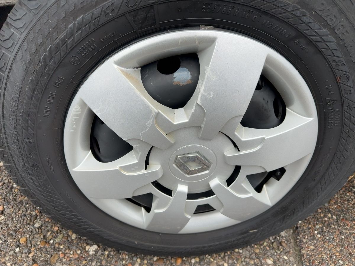 Fahrzeugabbildung Renault Master Kasten L2H2 3,5dCi 150 FAP AHK Kamera
