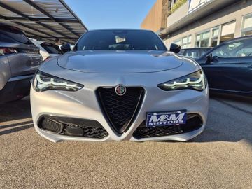 Alfa-Romeo Stelvio - 2