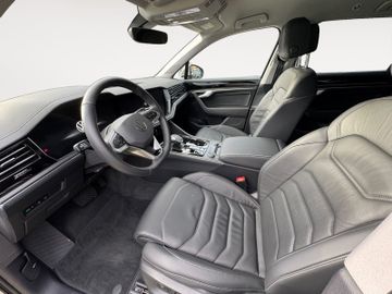 Volkswagen Touareg - 10