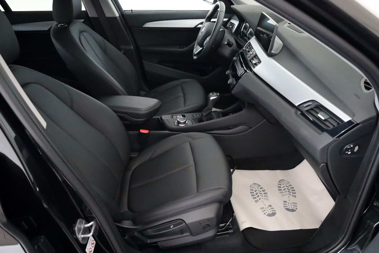 Fahrzeugabbildung BMW X1 xDrive 25e Advantage,Leder,Navi,HUD,Kamera,SH