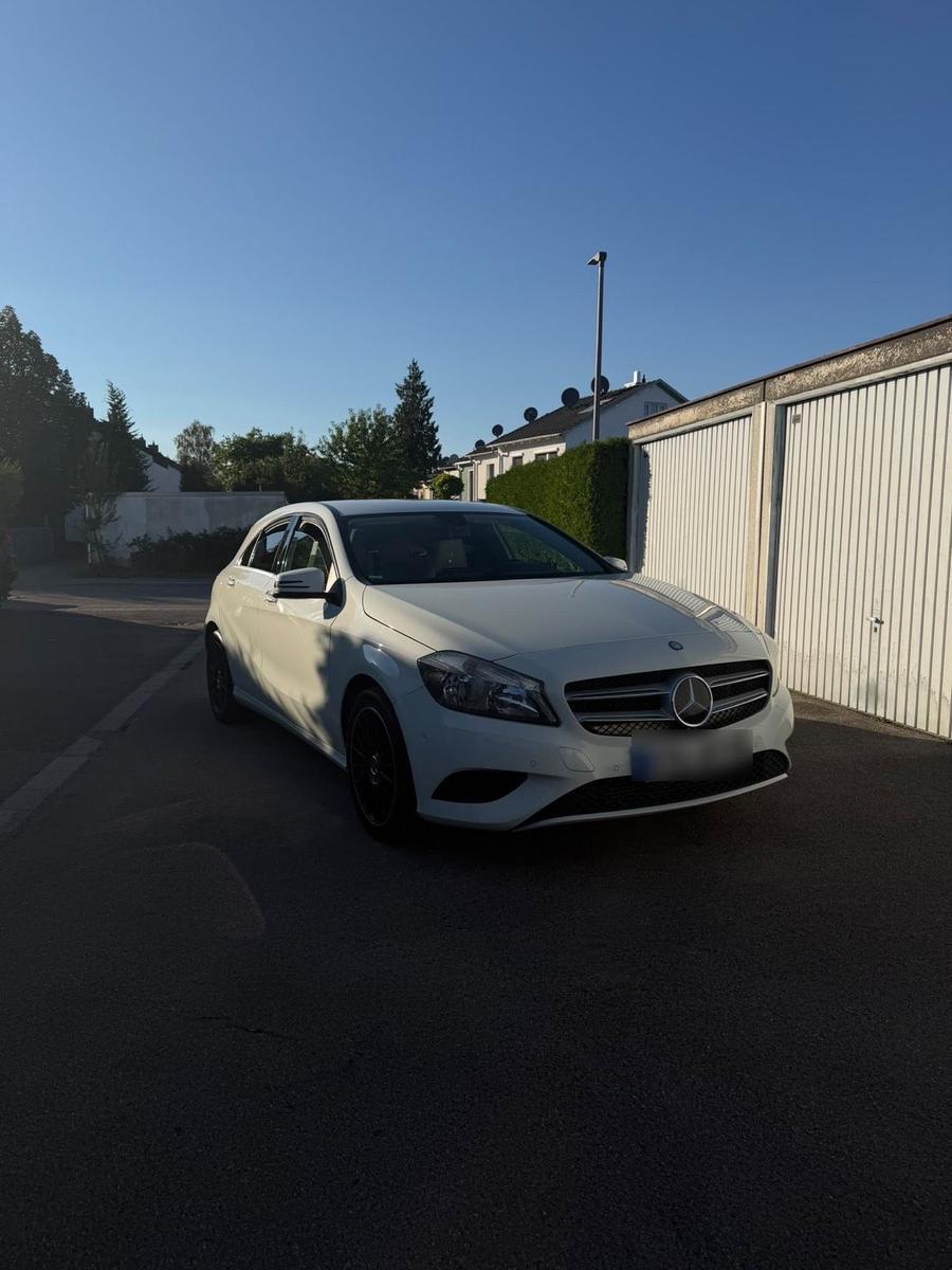 Mercedes-Benz A 180