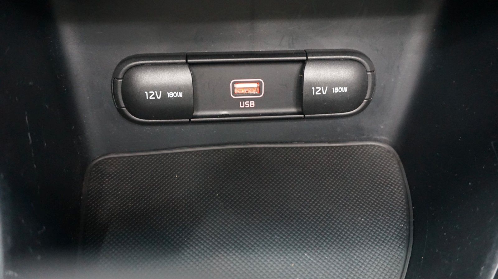 Fahrzeugabbildung Kia Sportage Spirit 4WD Pano Navi