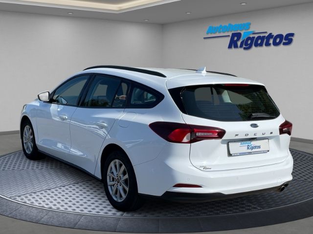 Fahrzeugabbildung Ford Focus 1.5 EcoBlue Cool & Connect AHK, Navi, Sitz