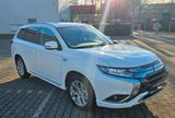 Mitsubishi Mistubishi Outlander Plug In Hybrid - Mitsubishi Plug-in Hybrid Outlander in Wuppertal