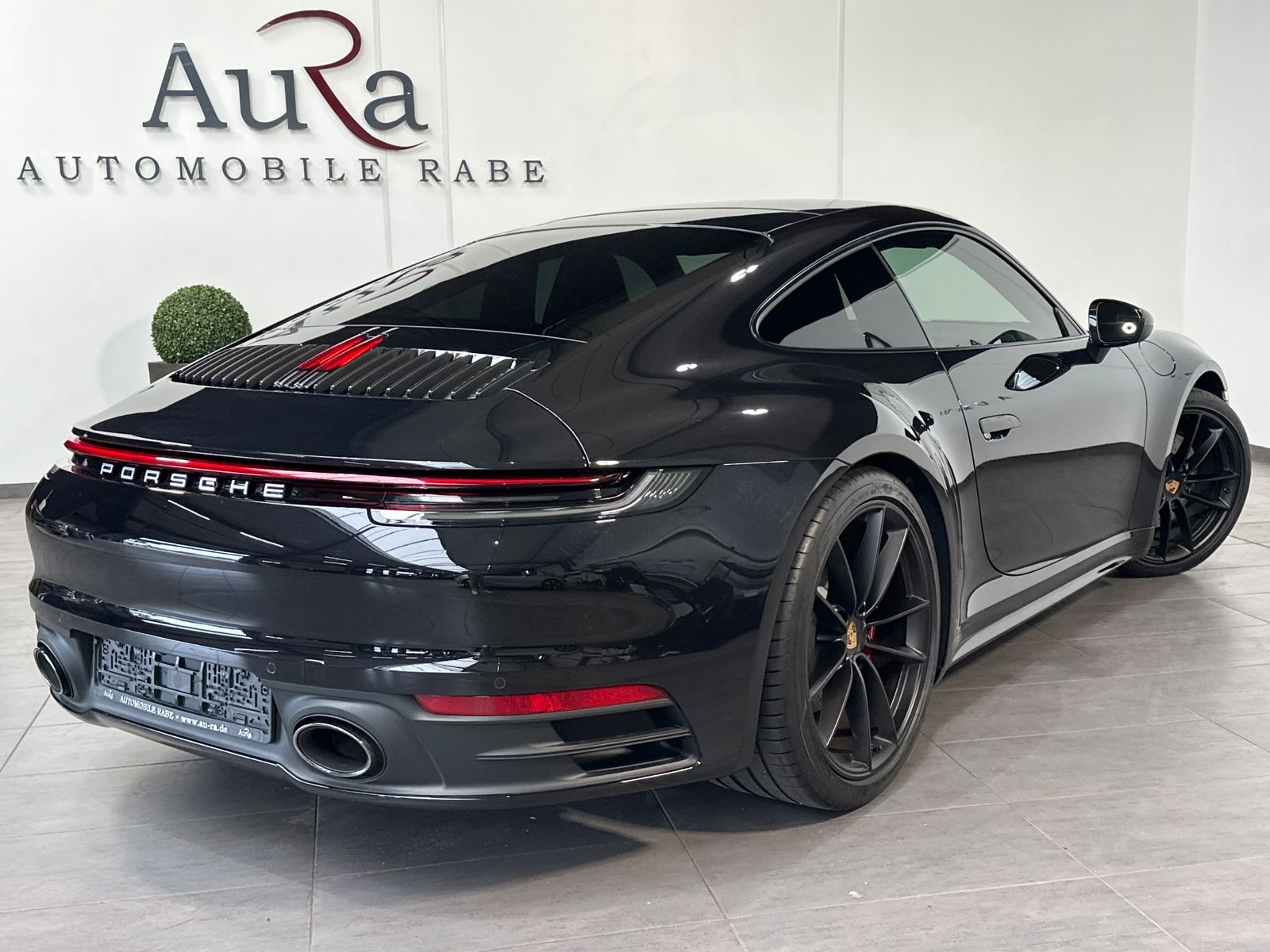 Fahrzeugabbildung Porsche 992 Carrera S NAV+LED+KAM+BOSE+SPORT-ABGAS